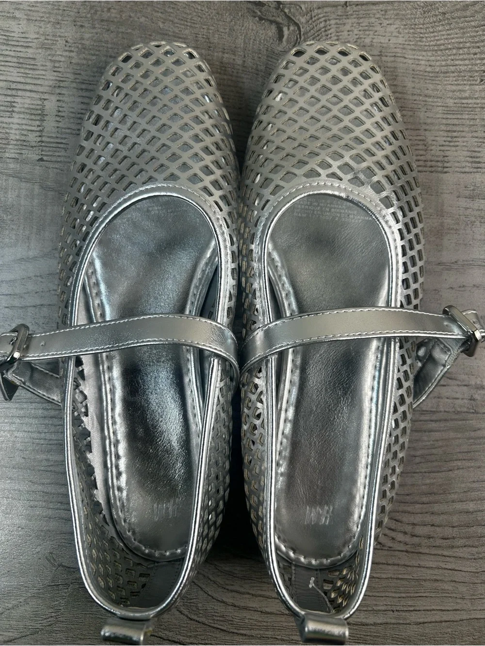 H&M Silver Metallic Mesh Mary Jane Ballet Flats Women’s Size 9 (40) Shoes